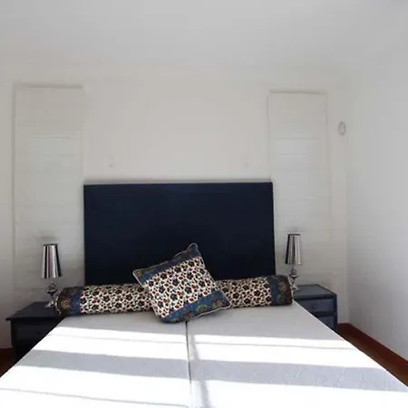 فيلة Sleeps 12 Pool Air Con T610358 كينتا دو لاغو