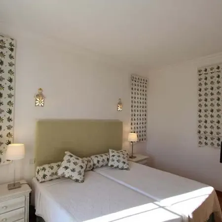 Sleeps 12 Pool Air Con T610358 فيلة