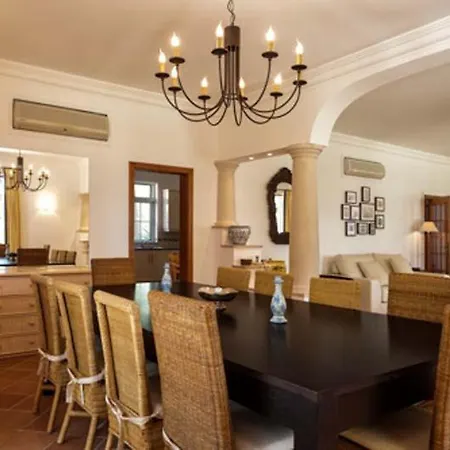 Sleeps 12 Pool Air Con T610358 Vila Quinta do Lago