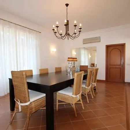 Sleeps 12 Pool Air Con T610358 فيلة